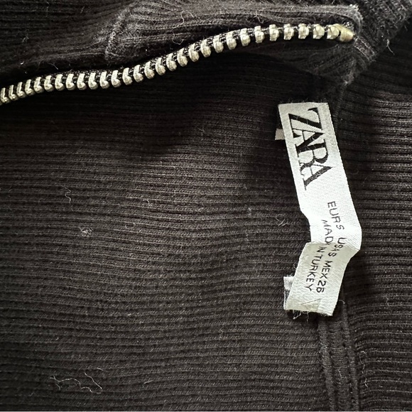 Zara Black Ribbed Half-Zip Mock Neck Long Sleeve Crop Top - Picture 5 of 7